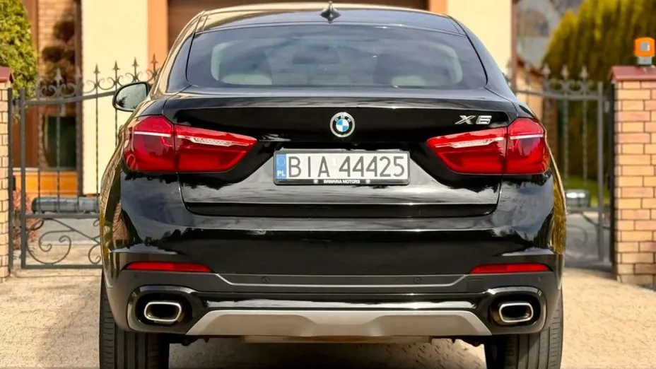 BMW X6 -