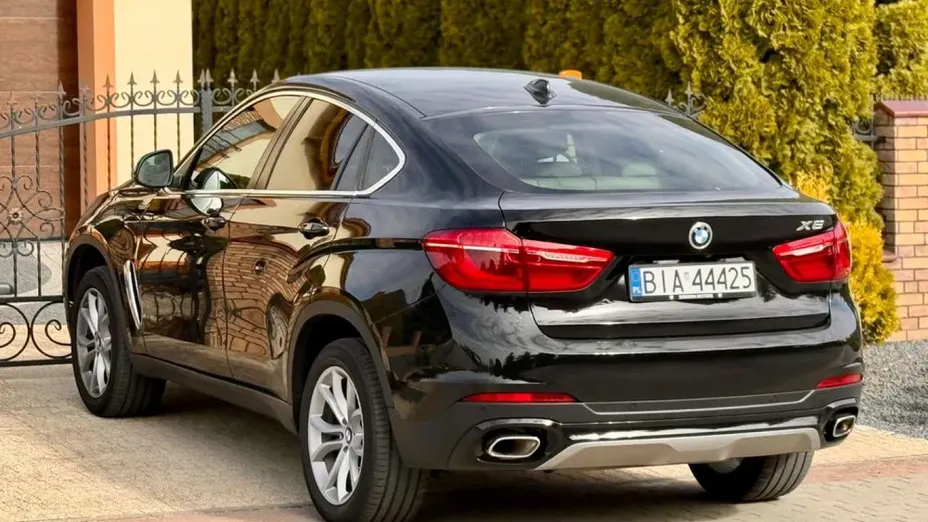 BMW X6 -