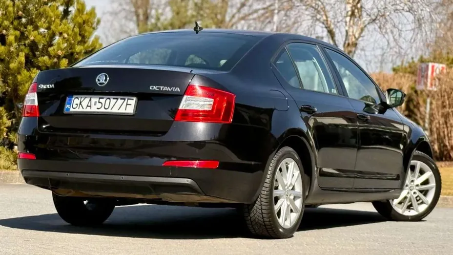 SKODA Octavia -