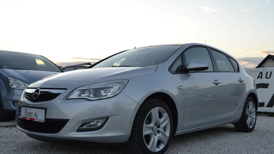 OPEL Astra -