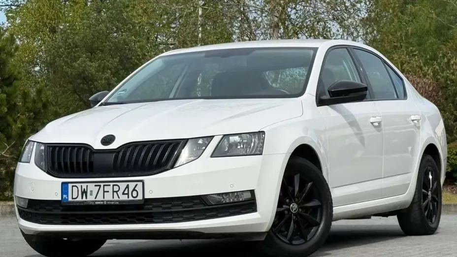 SKODA Octavia -