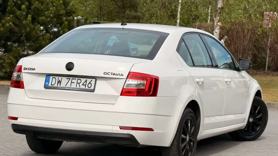 SKODA Octavia -