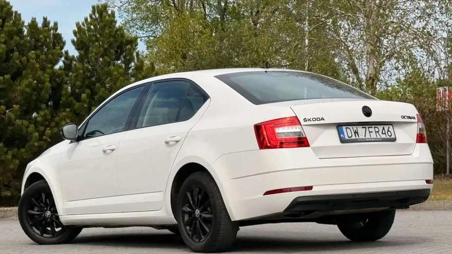 SKODA Octavia -