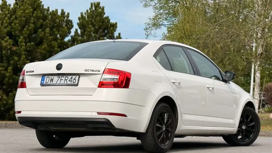 SKODA Octavia -