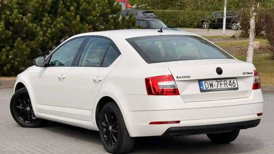 SKODA Octavia -
