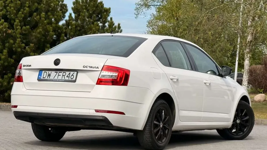 SKODA Octavia -
