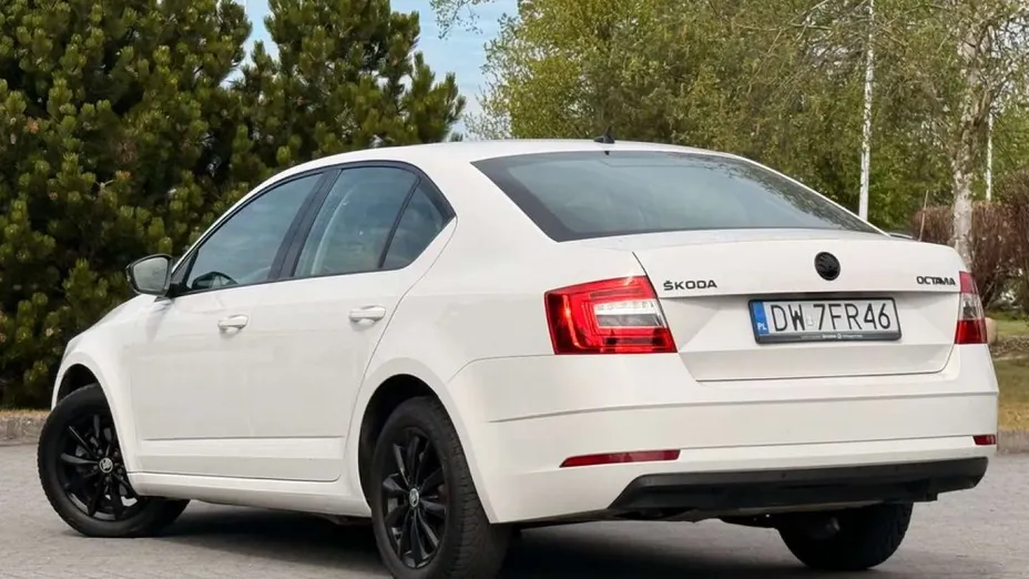 SKODA Octavia -