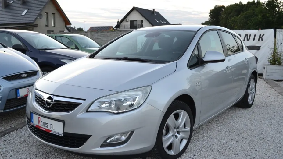 OPEL Astra -
