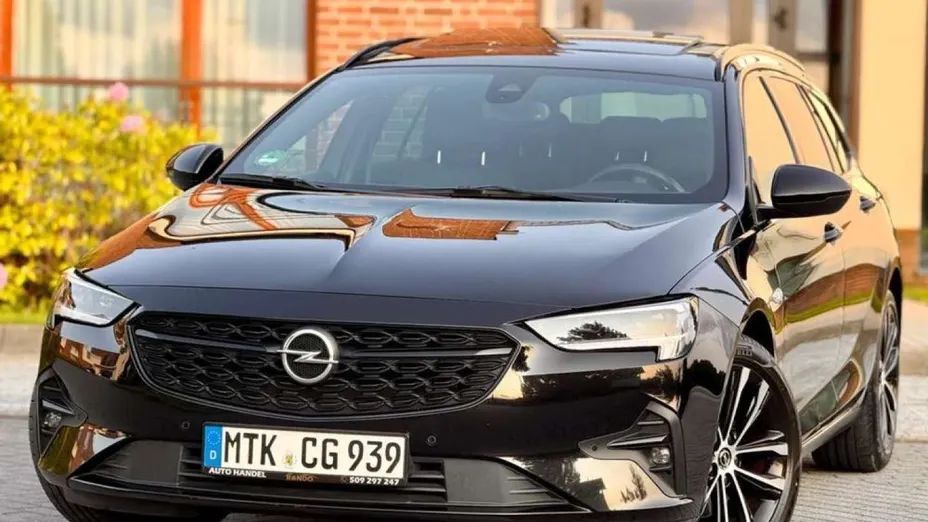 OPEL Insignia -