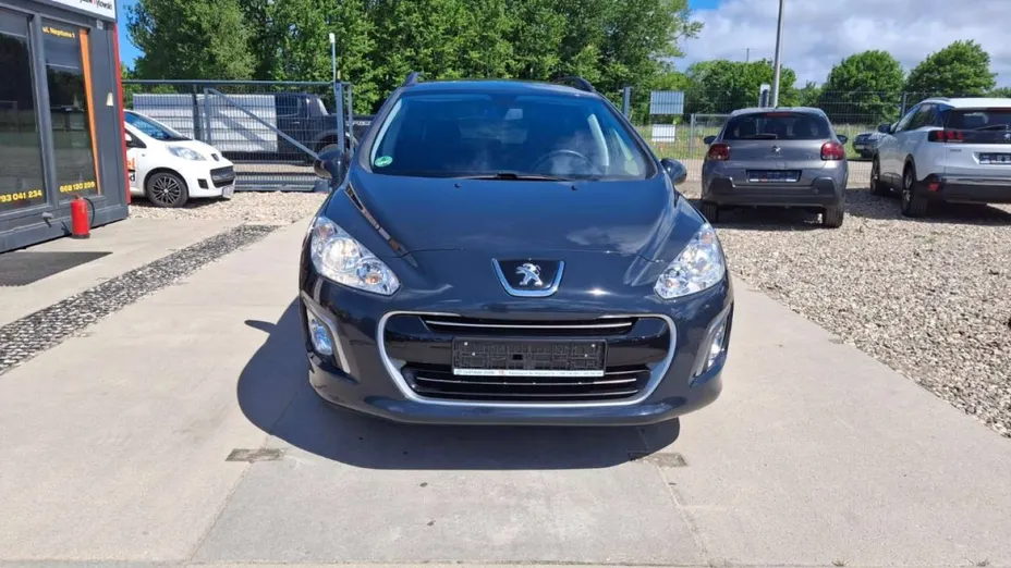 PEUGEOT 308 -