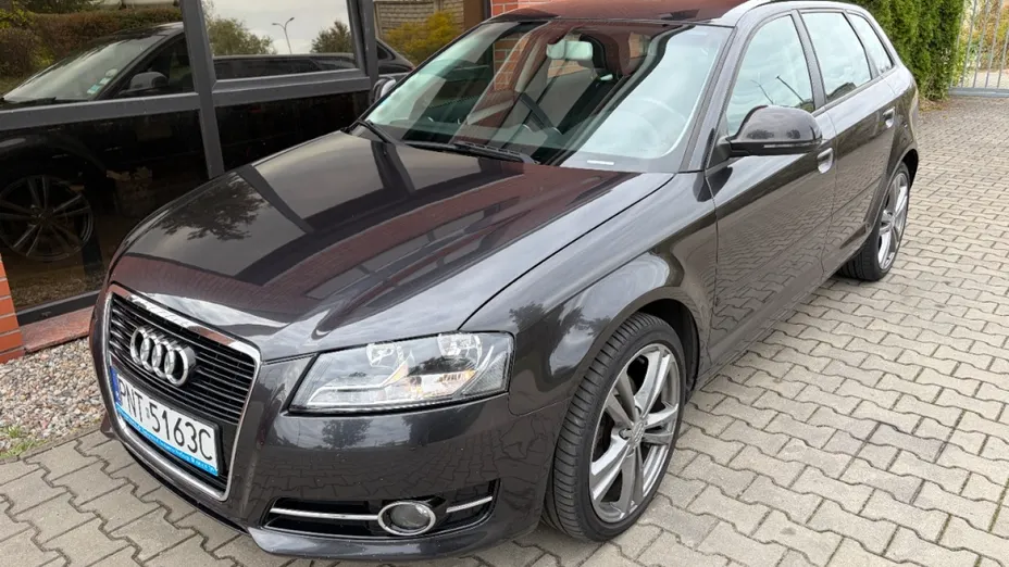 AUDI A3 Sportback -