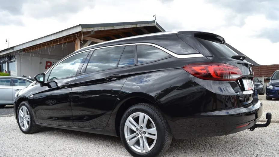 OPEL Astra -