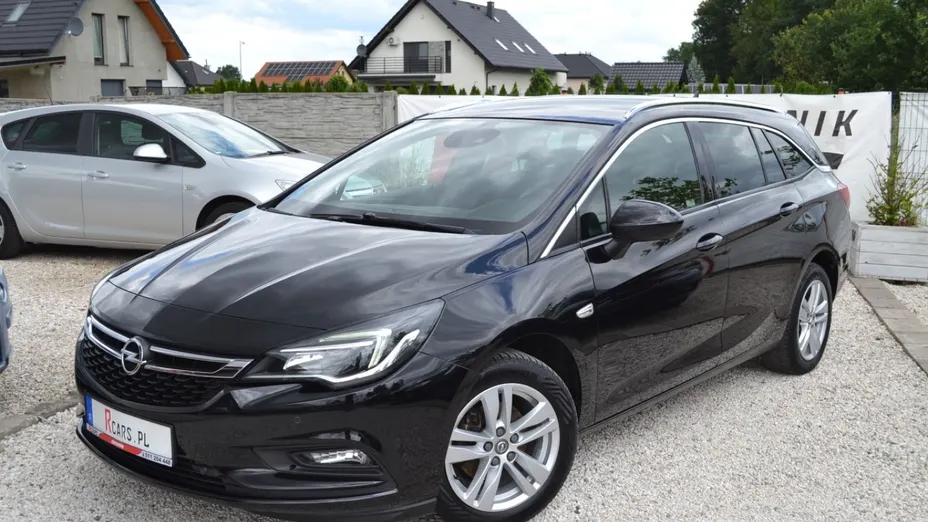 OPEL Astra -