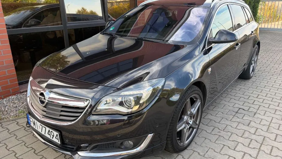 OPEL Insignia -