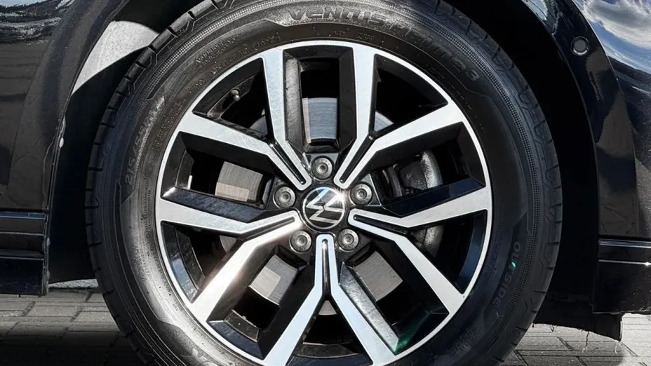 VOLKSWAGEN Passat -