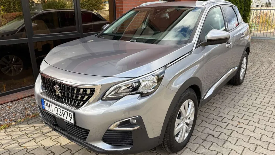 PEUGEOT 3008 -
