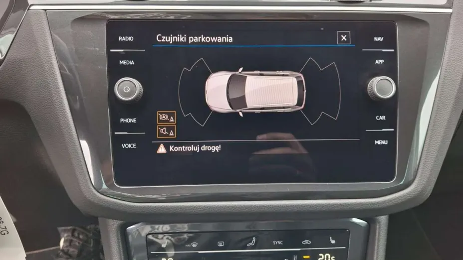 VOLKSWAGEN Tiguan -