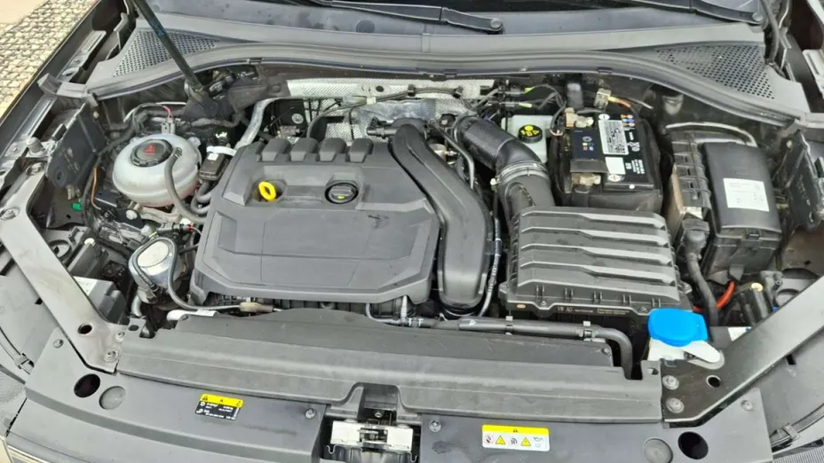 VOLKSWAGEN Tiguan -