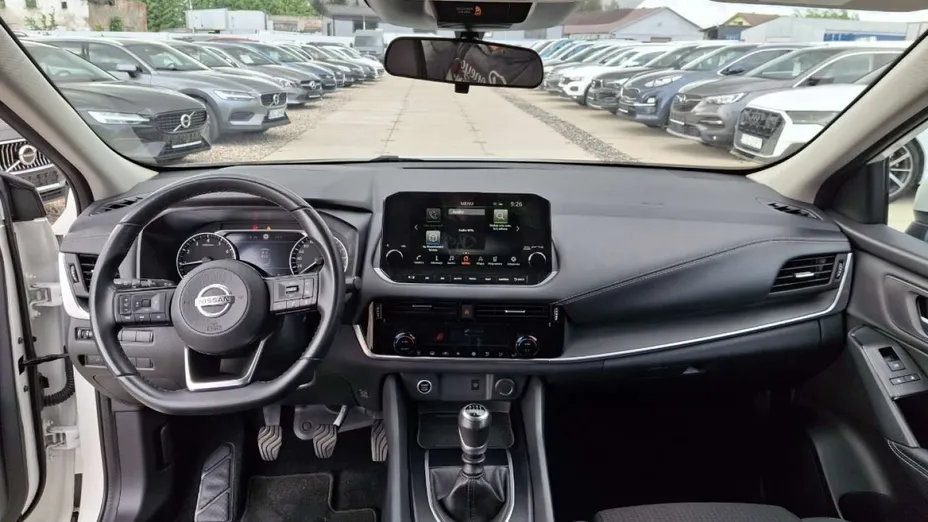 NISSAN Qashqai -
