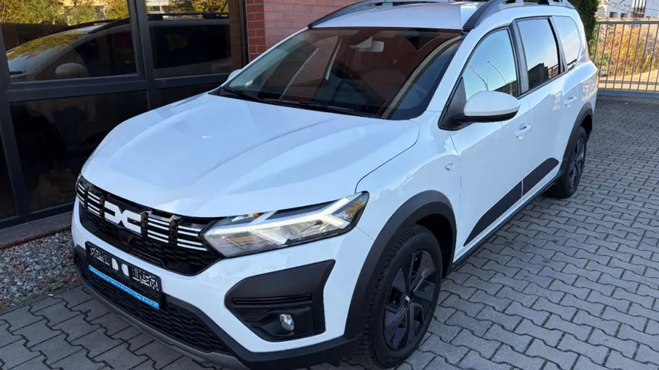 DACIA Jogger -