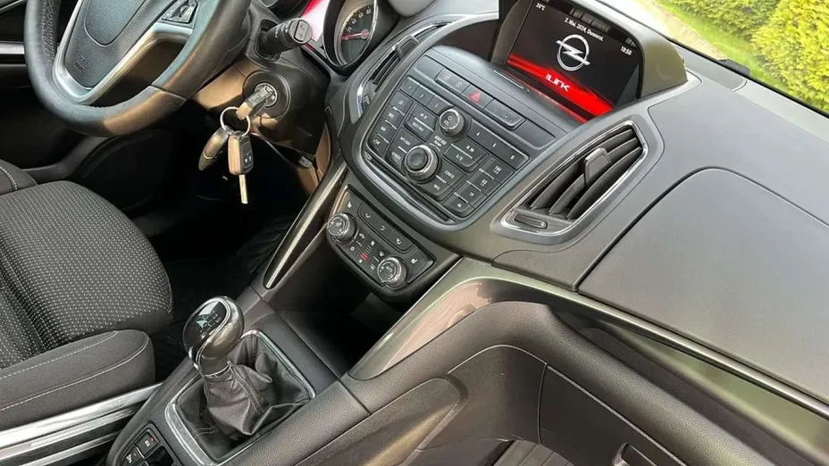 OPEL Zafira -