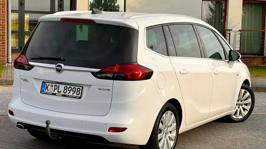 OPEL Zafira -