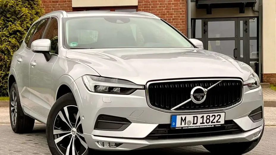 VOLVO XC60 -