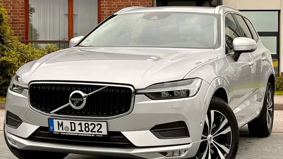 VOLVO XC60 -