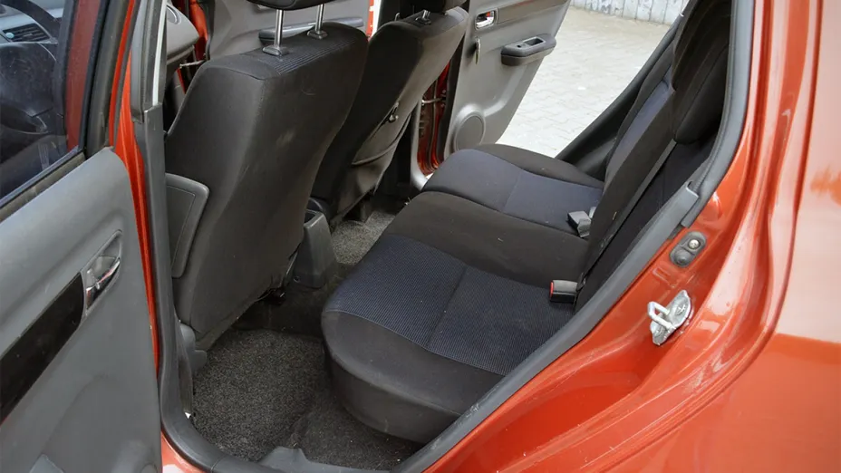 SUZUKI Swift -