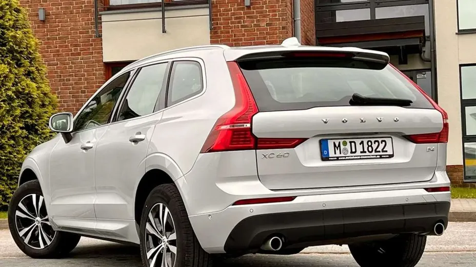 VOLVO XC60 -