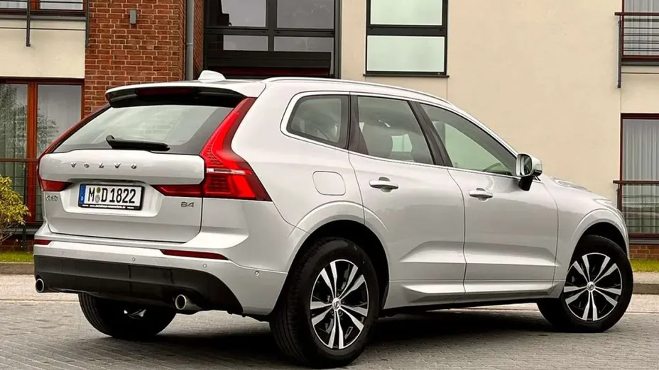 VOLVO XC60 -