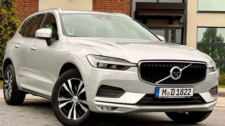 VOLVO XC60 -