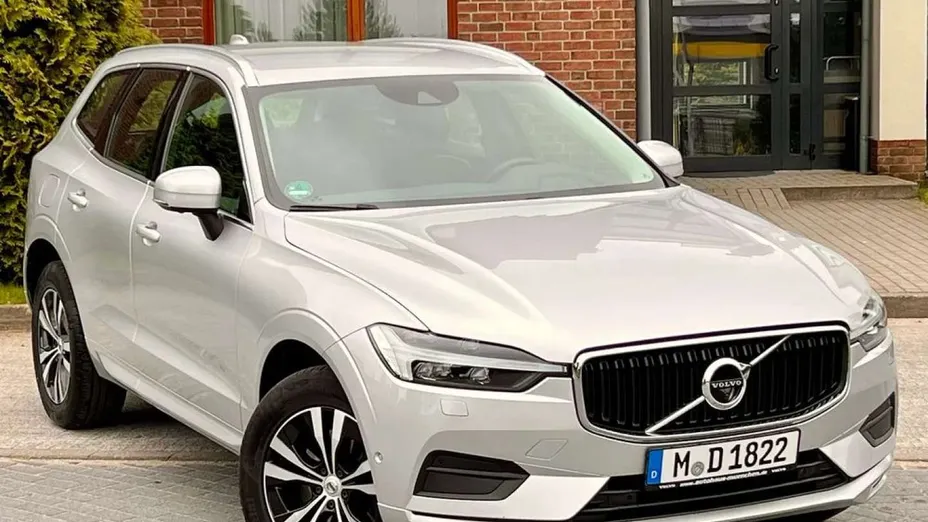 VOLVO XC60 -