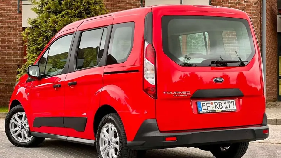 FORD Tourneo Connect -