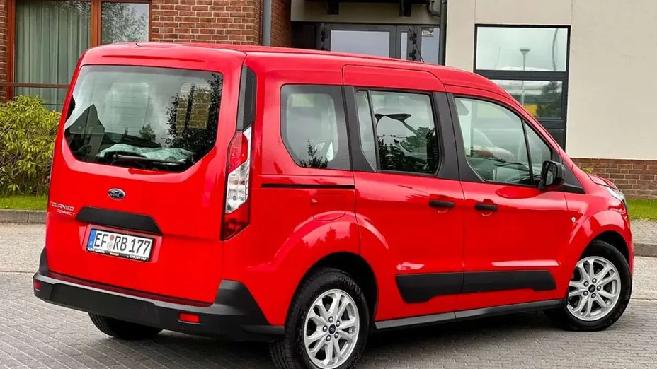 FORD Tourneo Connect -