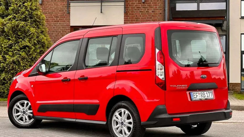 FORD Tourneo Connect -