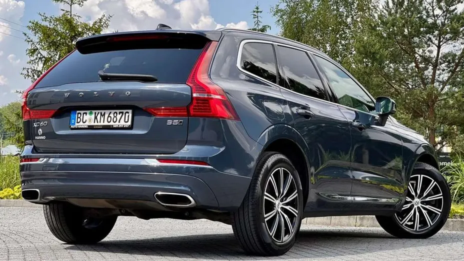 VOLVO XC60 -