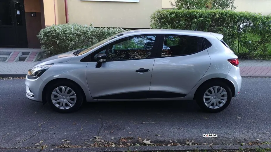 RENAULT Clio -