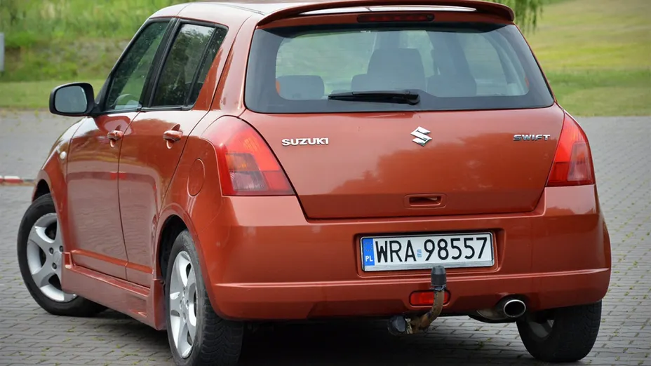 SUZUKI Swift -