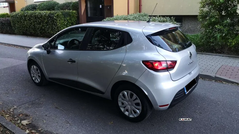 RENAULT Clio -