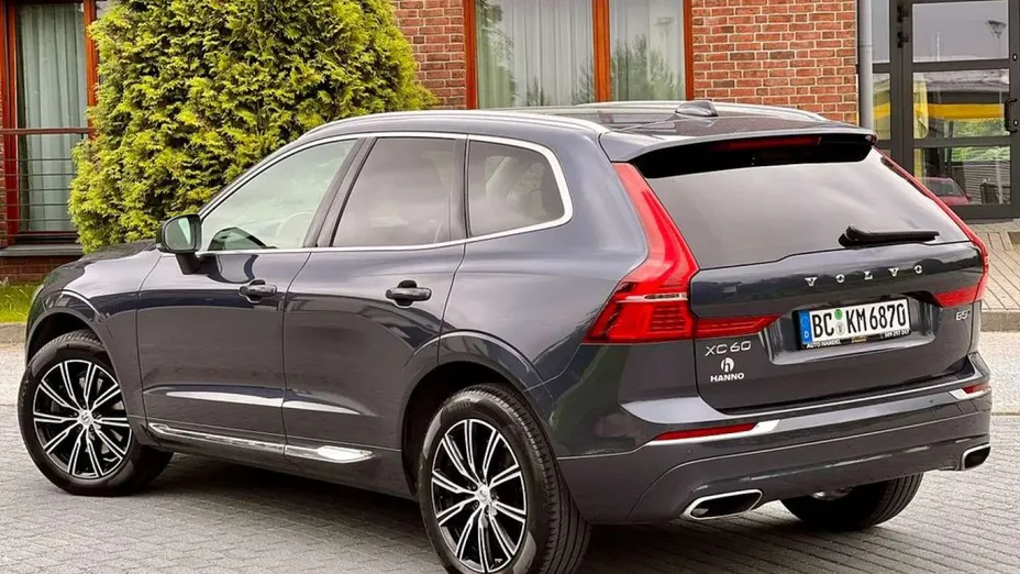 VOLVO XC60 -