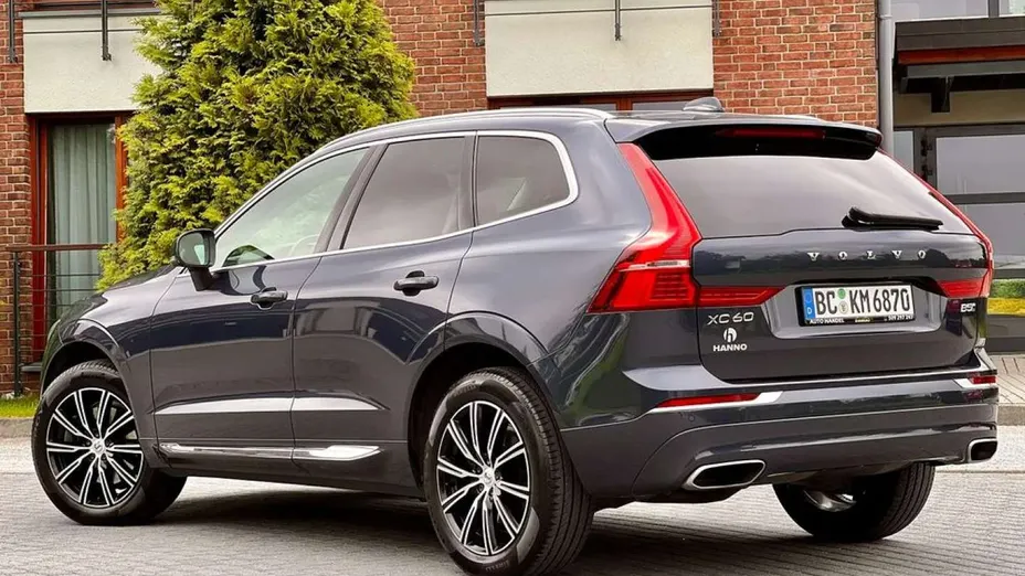 VOLVO XC60 -