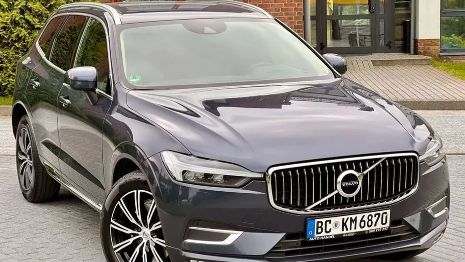 VOLVO XC60 -