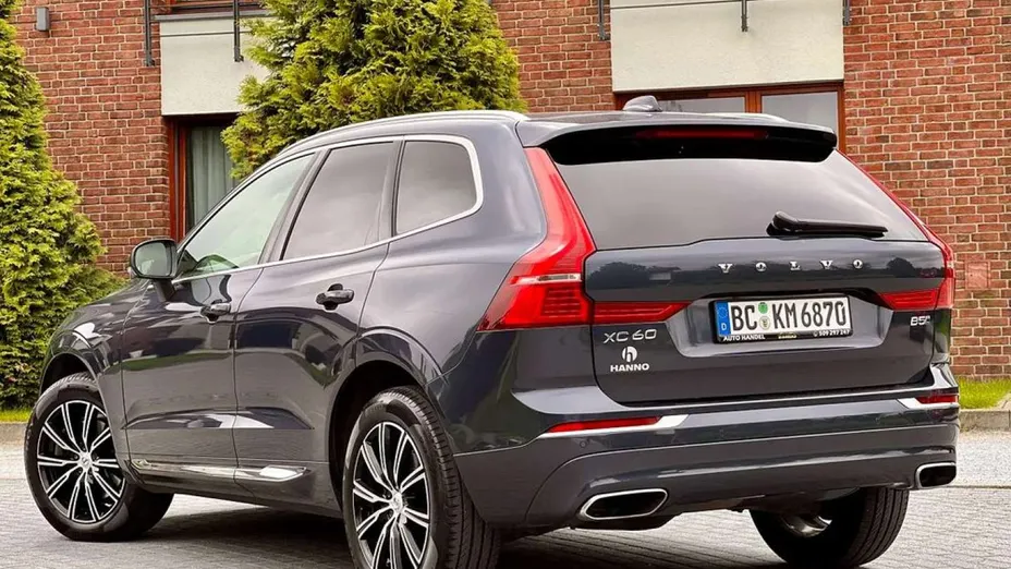 VOLVO XC60 -