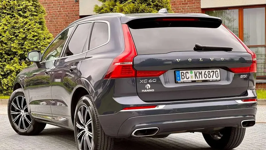 VOLVO XC60 -