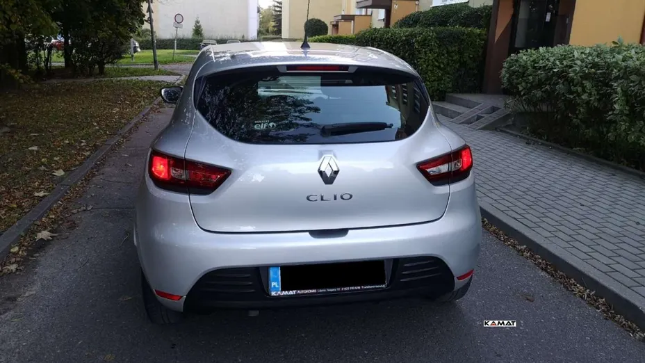 RENAULT Clio -