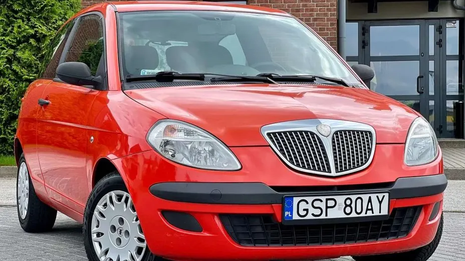 LANCIA Ypsilon -