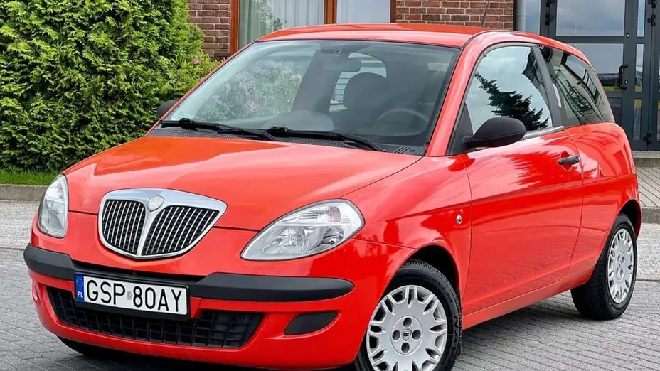 LANCIA Ypsilon -