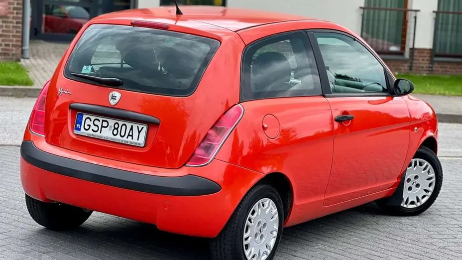 LANCIA Ypsilon -