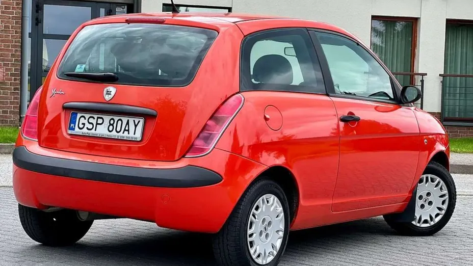 LANCIA Ypsilon -